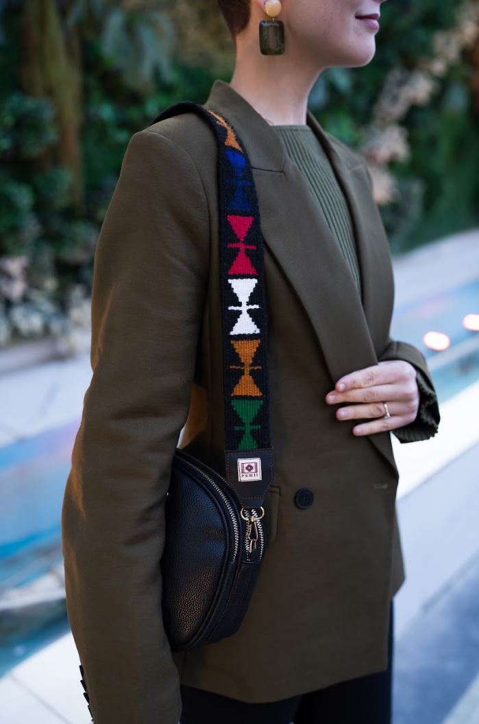 Kelebek Motifli El Dokuması Kilim Askı